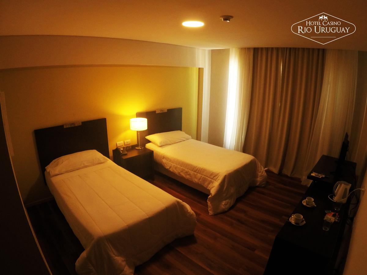 Hotel Casino Rio Uruguay ปาโซ เดลอส ลีเบรส ภายนอก รูปภาพ
