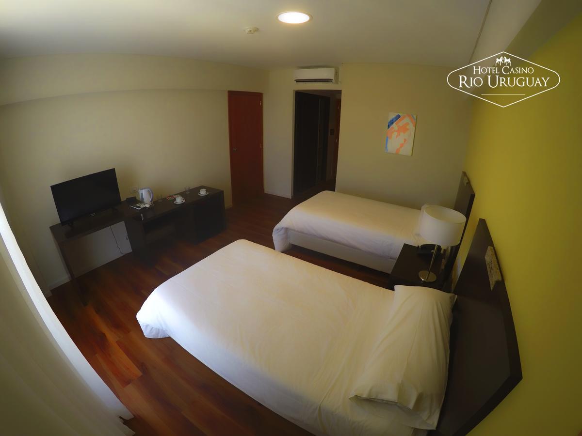 Hotel Casino Rio Uruguay ปาโซ เดลอส ลีเบรส ภายนอก รูปภาพ